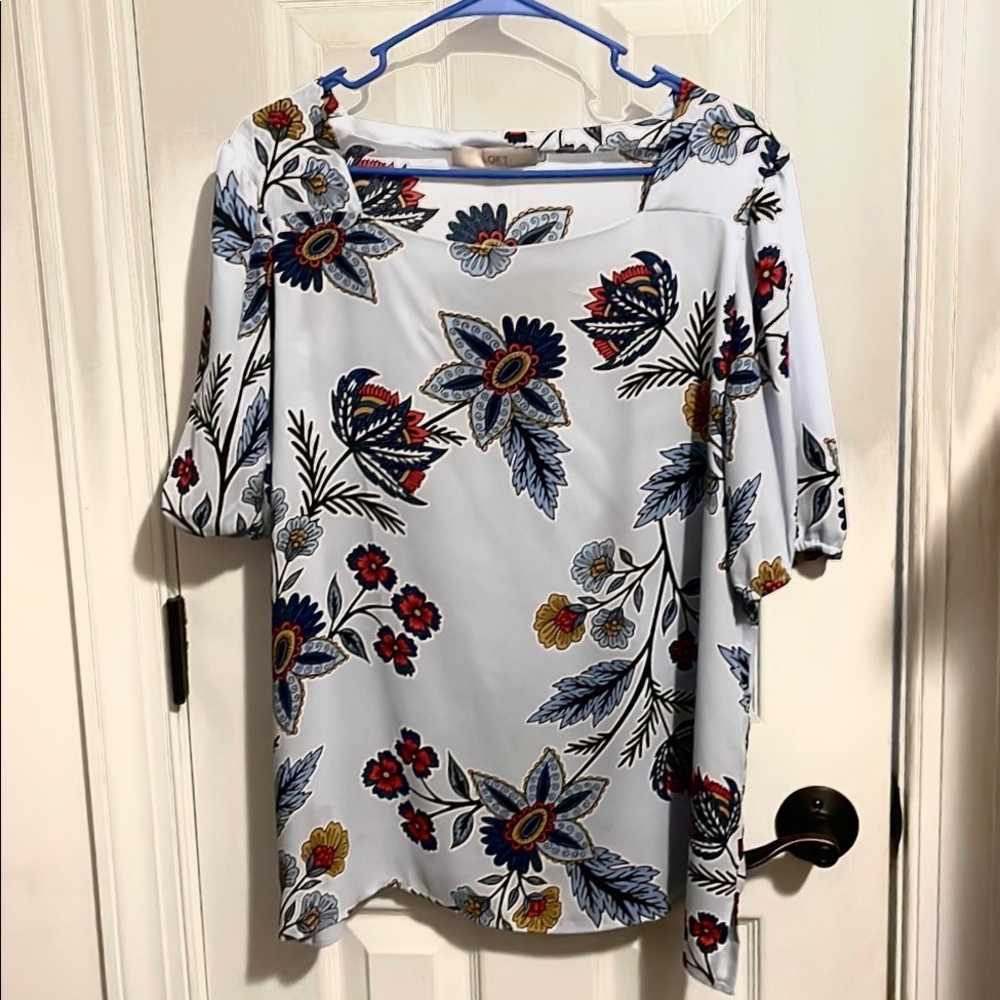 Floral light blue top